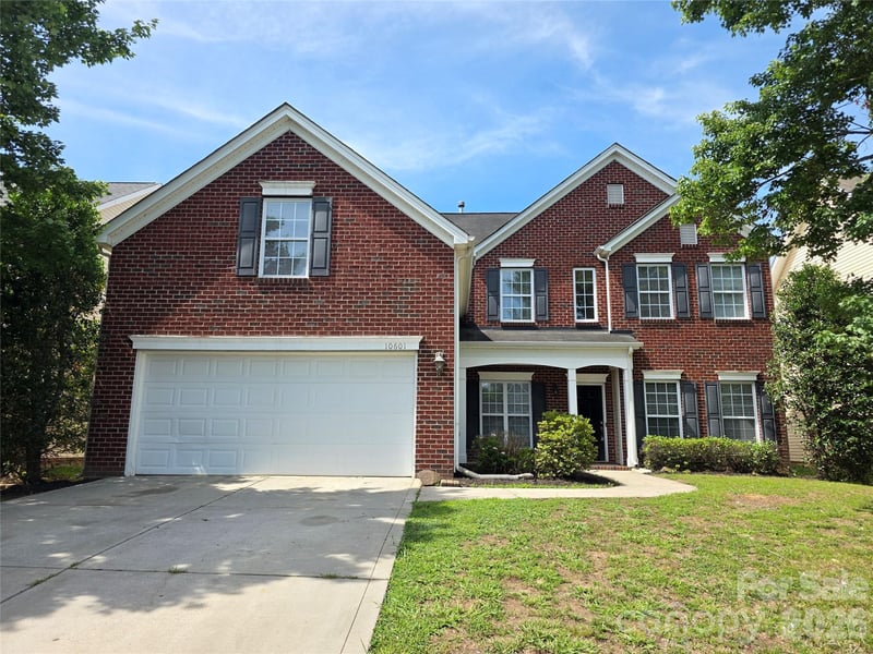 10601 Bere Island Dr, Charlotte, NC 28278