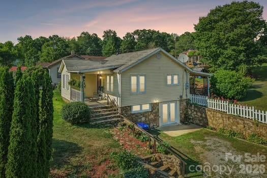 120 Caring Place Loop, Clyde, NC 28721