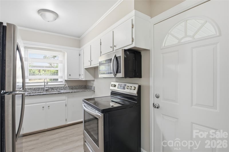 1323 Meadowbrook Cir, Salisbury, NC 28144