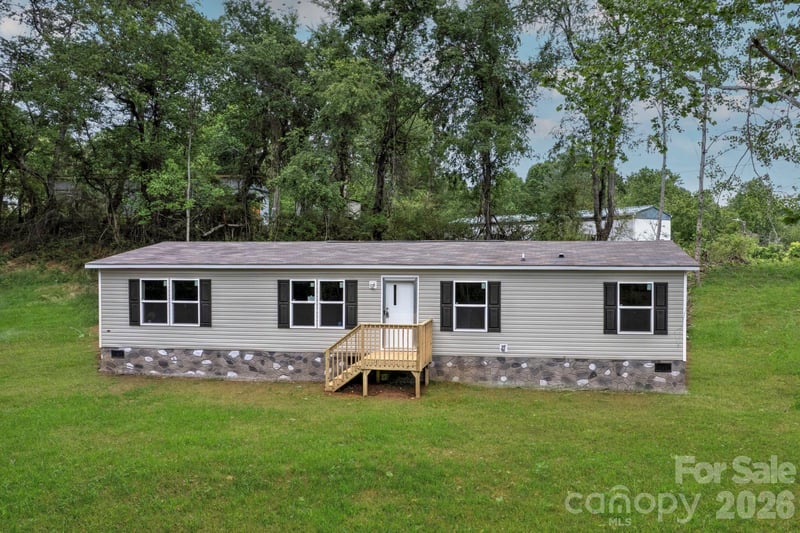 49 Spivey Mountain Rd, Asheville, NC 28806