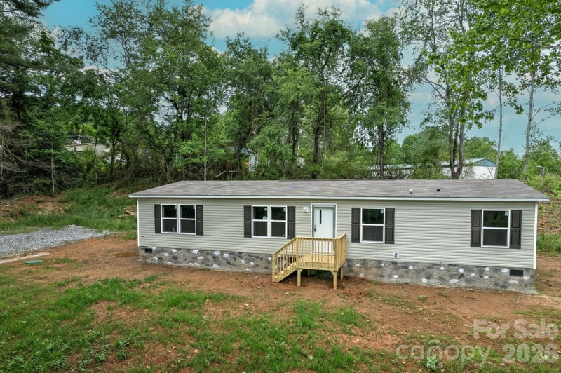 49 Spivey Mountain Rd, Asheville, NC 28806