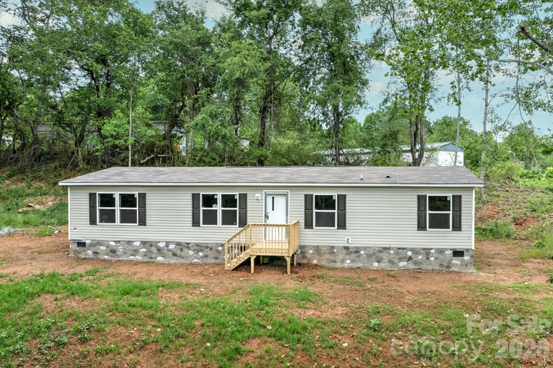 49 Spivey Mountain Rd, Asheville, NC 28806