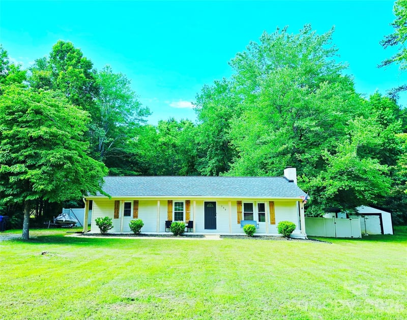 133 Winged Elm Ln, Mooresville, NC 28115
