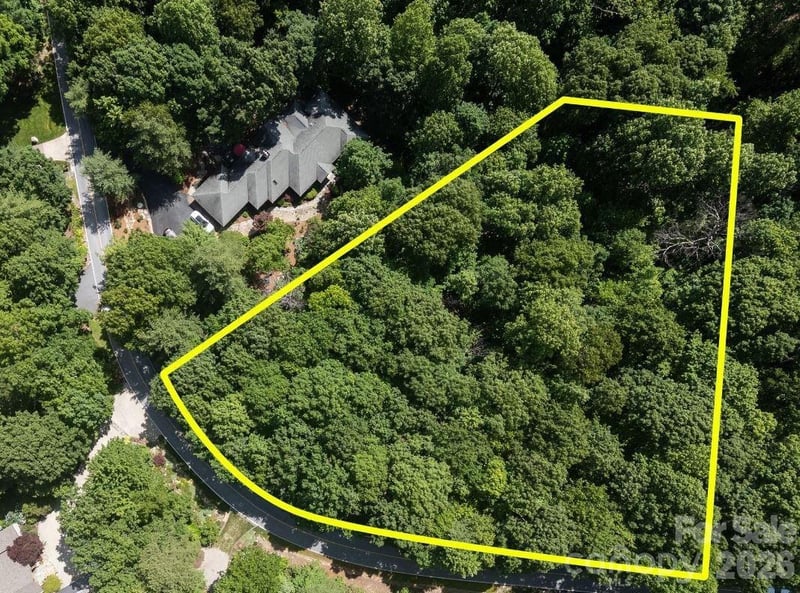 360 Kenmure Dr #4, Flat Rock, NC 28731