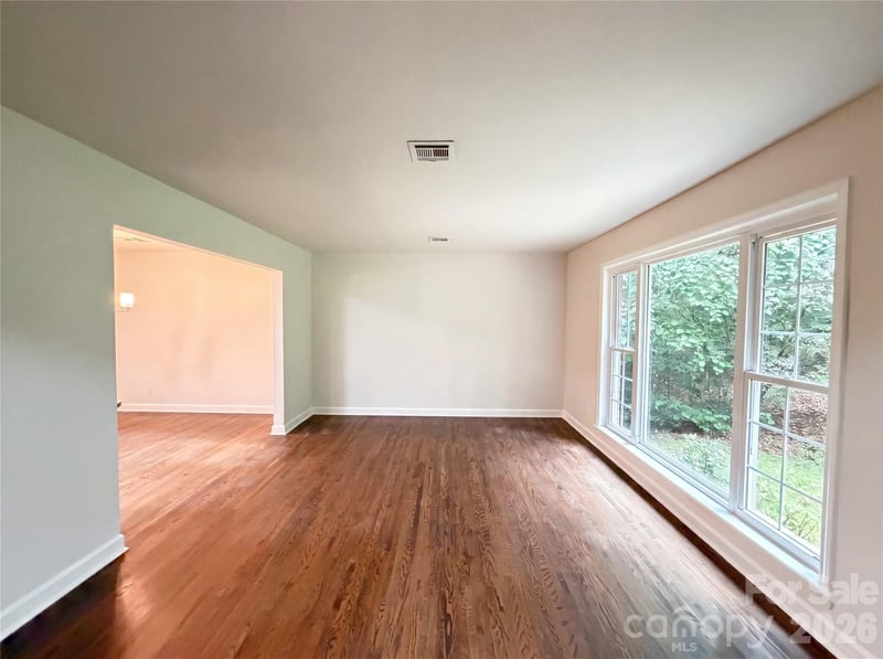 2200 Fair Forest Dr, Matthews, NC 28105
