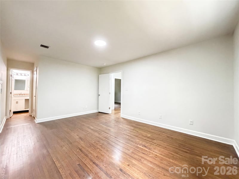 2200 Fair Forest Dr, Matthews, NC 28105