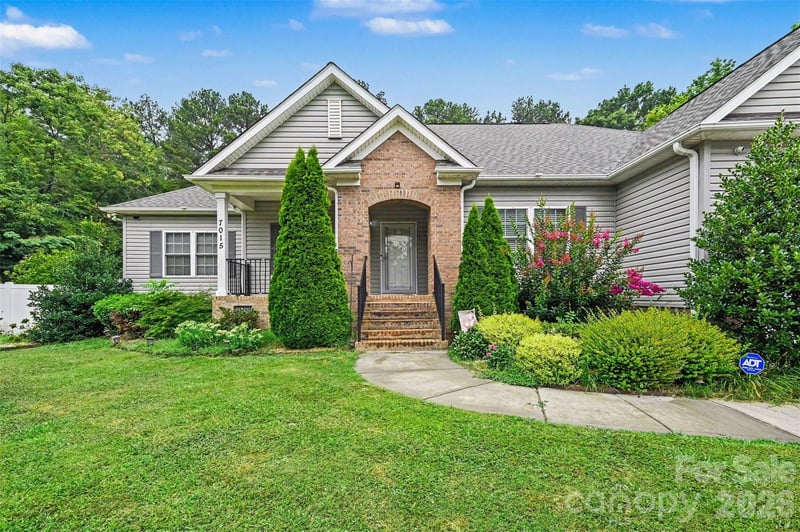 7015 Mt Holly Huntersville Rd #8, Charlotte, NC 28216