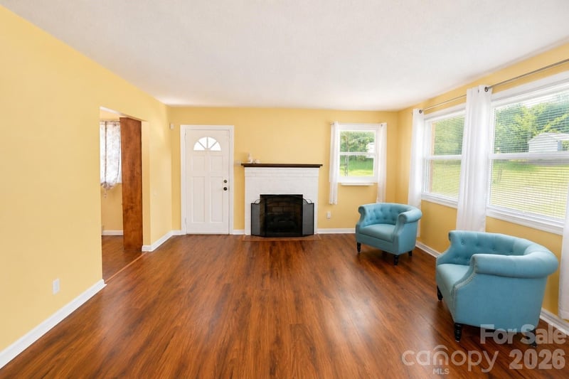 232 Hartness Rd, Statesville, NC 28677