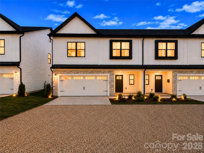 1224 Sharon Amity Rd, Charlotte, NC 28211