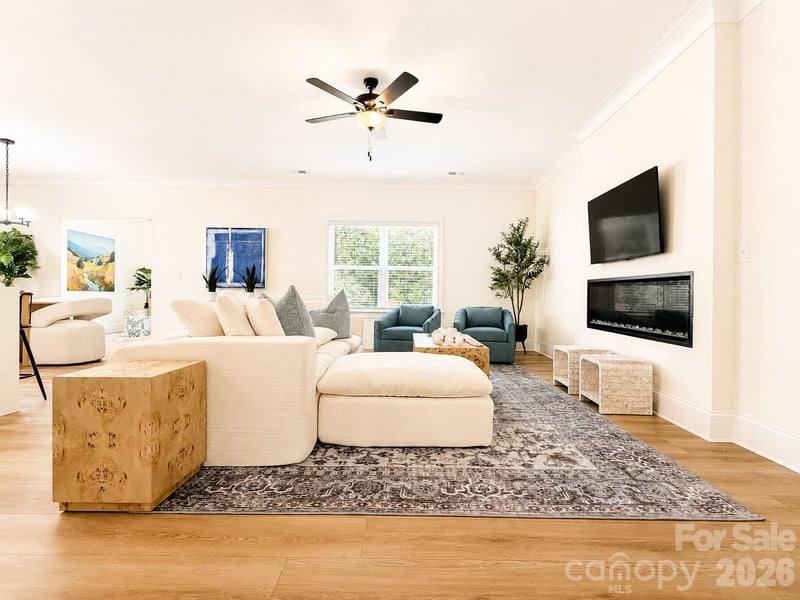 1224 Sharon Amity Rd, Charlotte, NC 28211