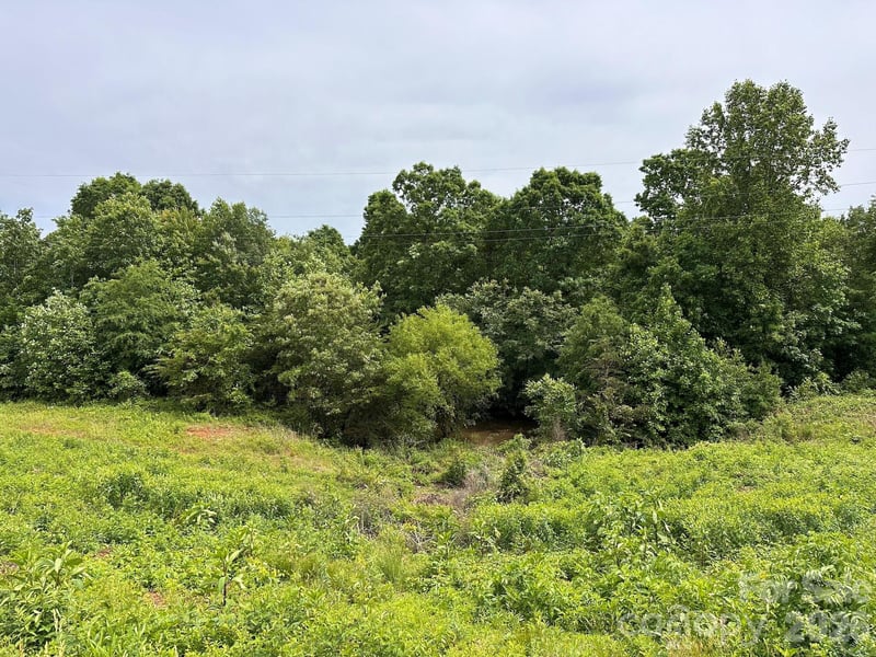 0000 Section House Rd, Hickory, NC 28601