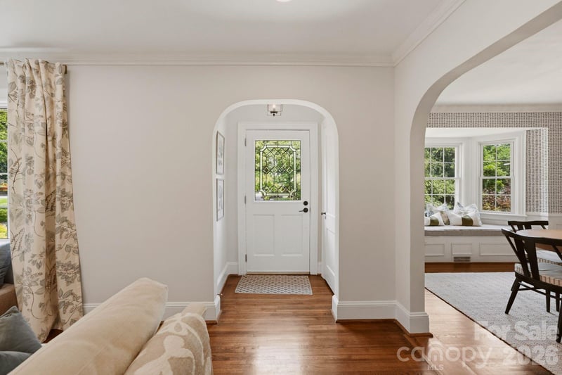 3134 Country Club Dr, Charlotte, NC 28205