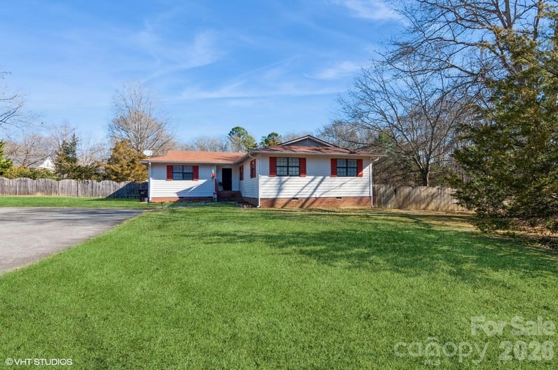 9938 Sandra Ln, Fort Mill, SC 29707