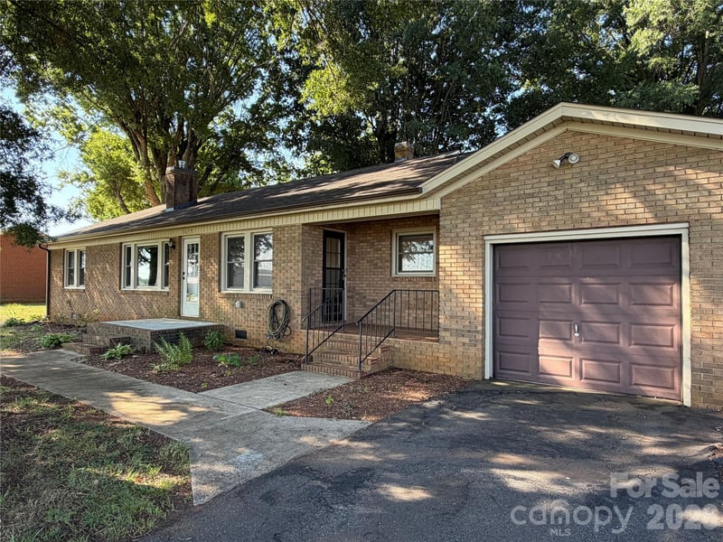3649 Taylorsville Hw, Statesville, NC 28625
