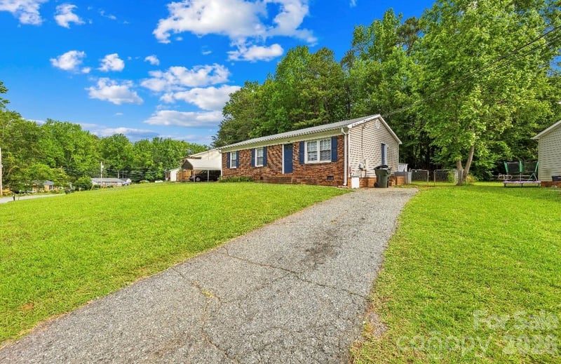 1812 Alpine Dr, Kings Mountain, NC 28086