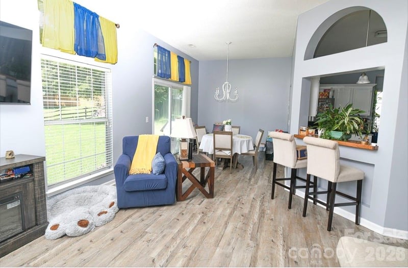 10132 Ashley Farm Dr, Matthews, NC 28105