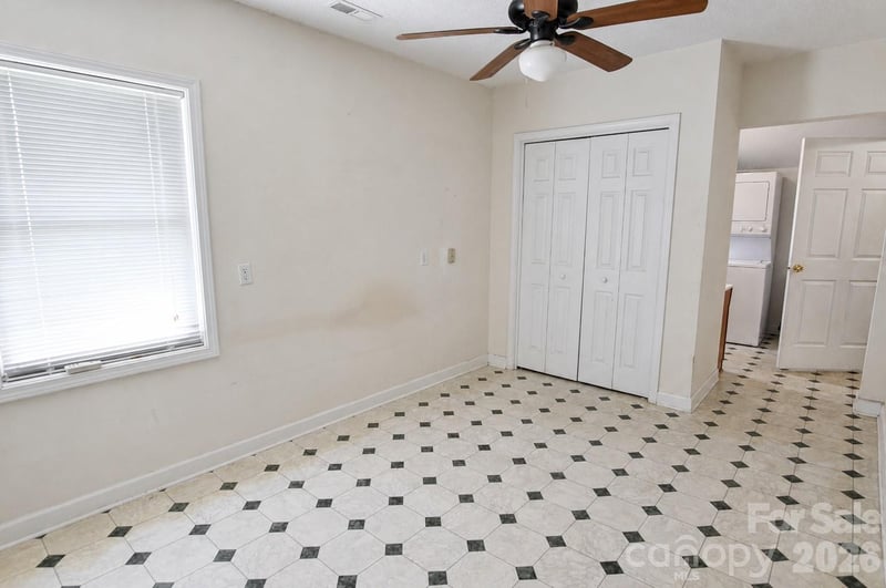 275 Noel Rd, Harmony, NC 28634