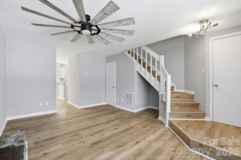 8237 Circle Tree Ln, Charlotte, NC 28277