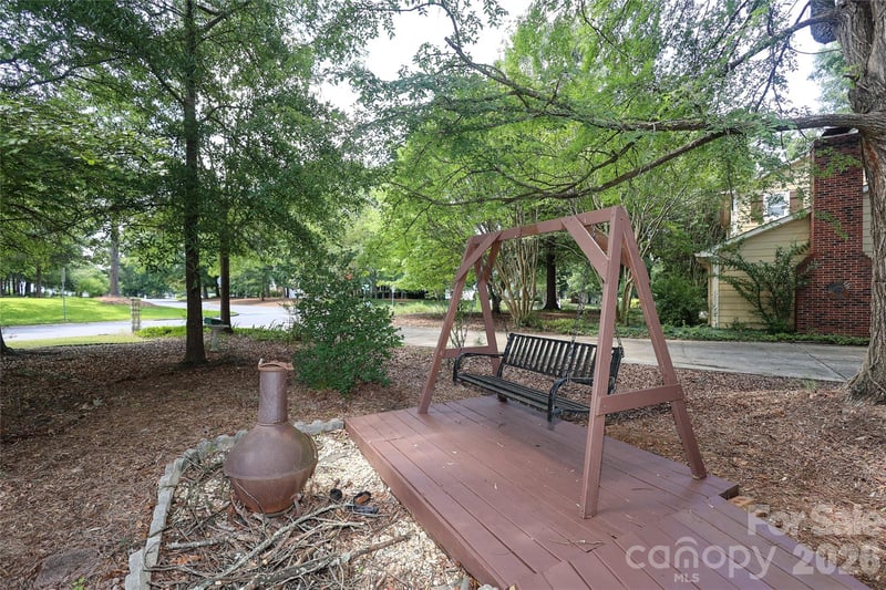 2248 Lawton Bluff Rd, Charlotte, NC 28226