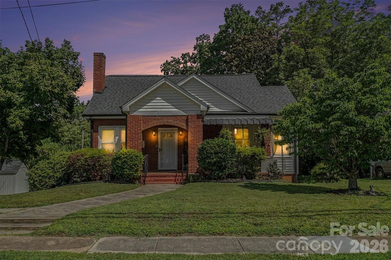 89 Hillcrest Ave, Concord, NC 28025