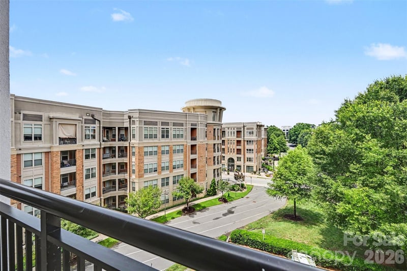 4620 Piedmont Row Dr #418, Charlotte, NC 28210
