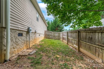 41 Wilmington St, Asheville, NC 28806