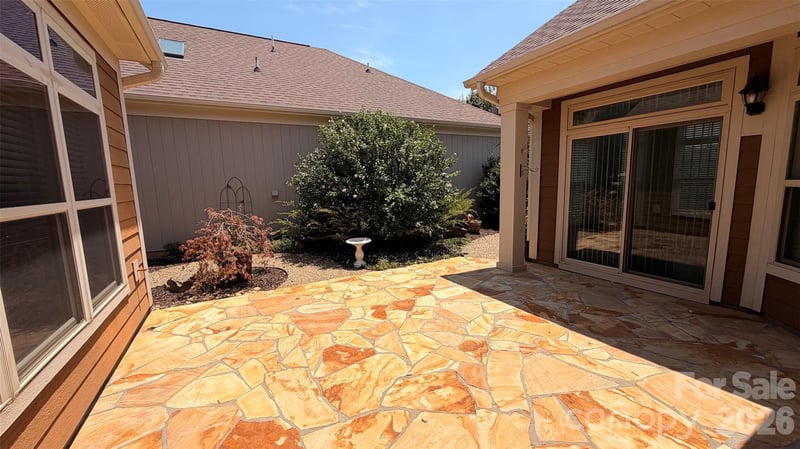 127 Brawley Point Cir, Mooresville, NC 28117