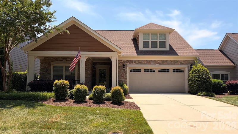 127 Brawley Point Cir, Mooresville, NC 28117