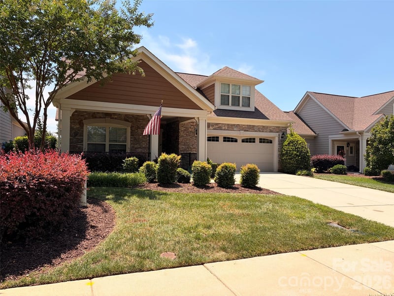 127 Brawley Point Cir, Mooresville, NC 28117