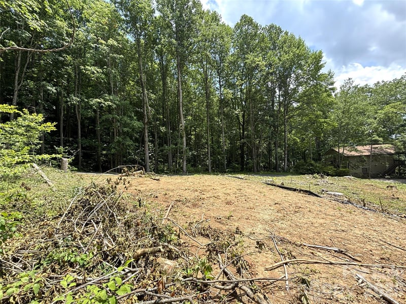 21 Club Crest Dr, Maggie Valley, NC 28751