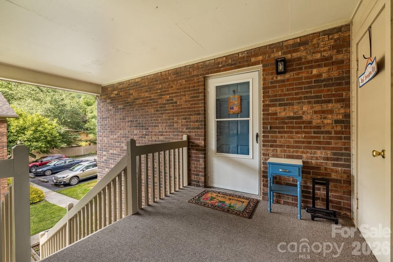 1325 4th Ave, Hendersonville, NC 28739