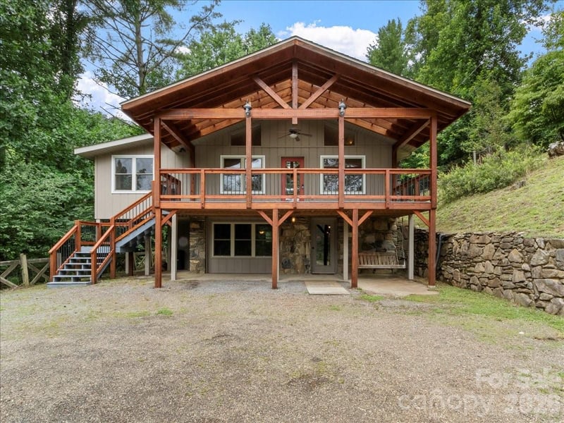 16 Turtle Dove Trl, Burnsville, NC 28714
