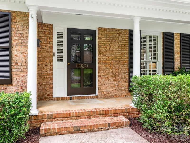 5020 Glenbrier Dr, Charlotte, NC 28212