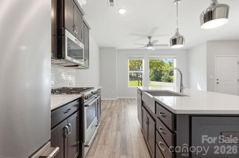 1450 Winding Stream Rd, Charlotte, NC 28206
