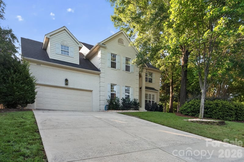 10513 Orchid Hill Ln, Charlotte, NC 28277