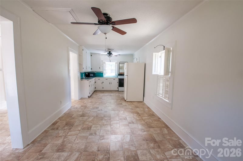 2505 Shelton Ave, Statesville, NC 28677