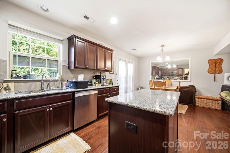 1829 Evergreen Dr, Charlotte, NC 28208