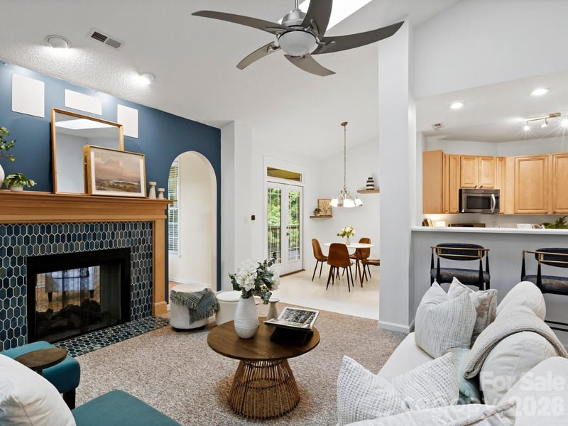 412 Silo Dr, Asheville, NC 28806