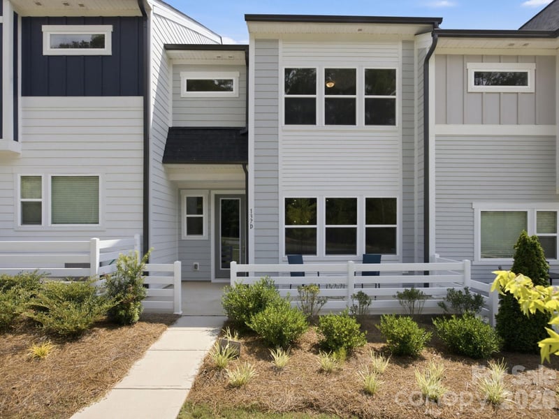 137 Forest Lake Blvd, Mooresville, NC 28117