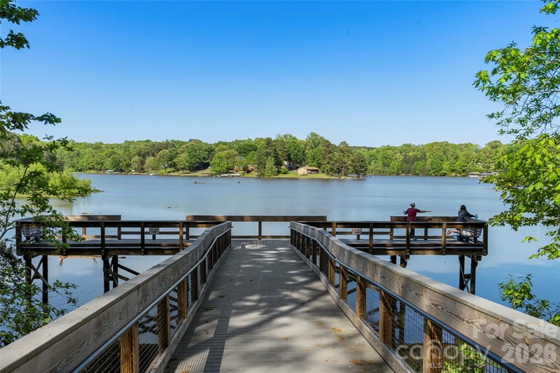 1148 Grebe Rd, Sherrills Ford, NC 28673