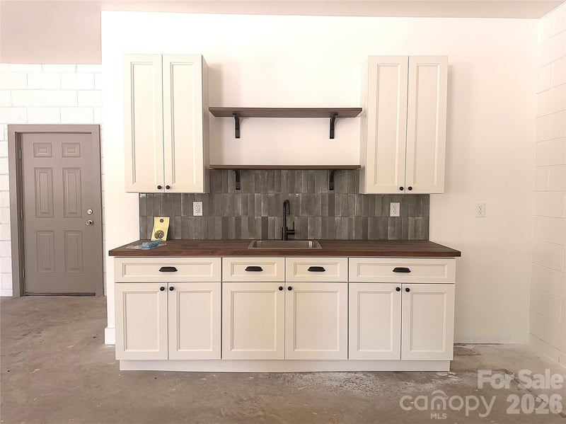 1295 Main Ave, Newton, NC 28658
