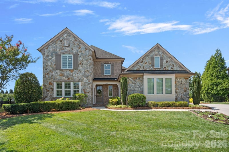 9896 Manor View Dr, Concord, NC 28027