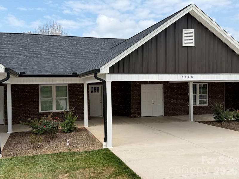 302 Boyd St #D, Maiden, NC 28650