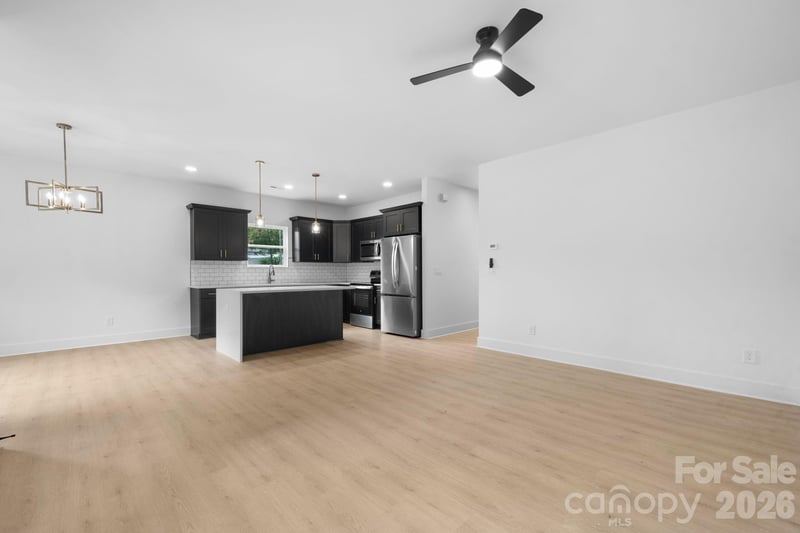 512 28th St, Hickory, NC 28602