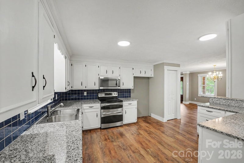 1138 Graham St, Claremont, NC 28610