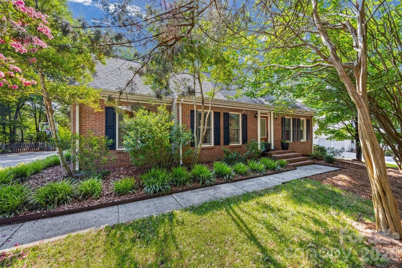 11701 Harrowfield Rd, Charlotte, NC 28226
