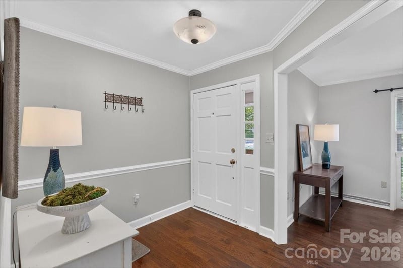 4124 Bridgewood Ln, Charlotte, NC 28226