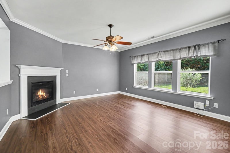 10327 Barrands Ln, Charlotte, NC 28278