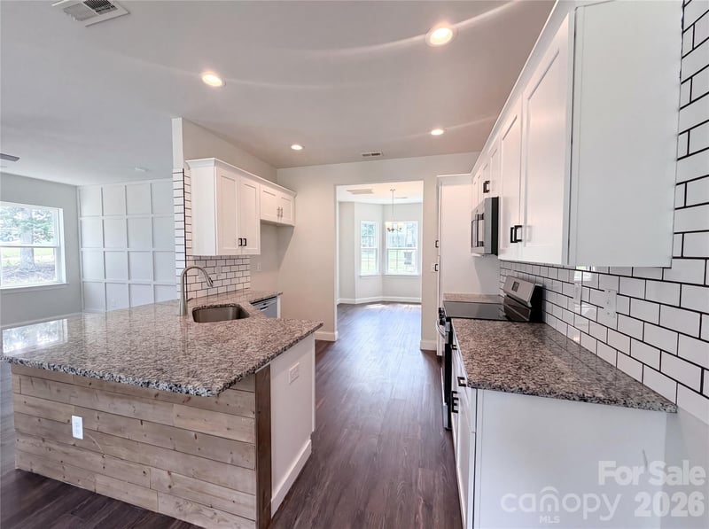 134 Windstone Dr, Troutman, NC 28166