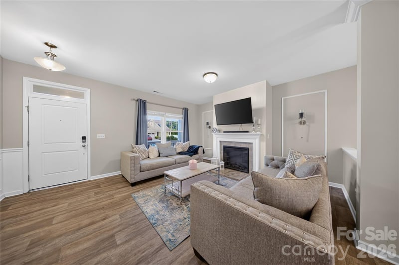 5137 Thomasville Dr, Belmont, NC 28012